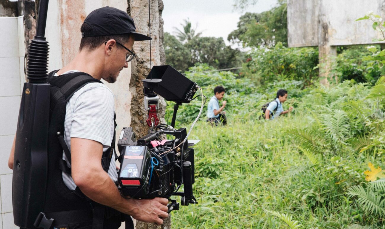 Cinematographer Joshua Flavell films a scene from creative technology agency’s advocacy campaign UNICEF Draw the Line in Fiji.